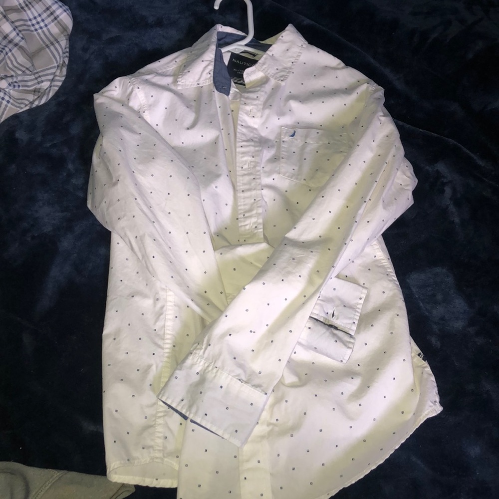 Long sleeve button shirt